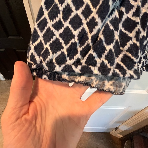 ~Michael Kors~ Top - XL - Picture 4 of 7